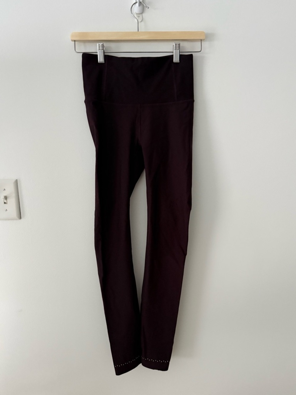 Lululemon In Focus Run Tight in Plum